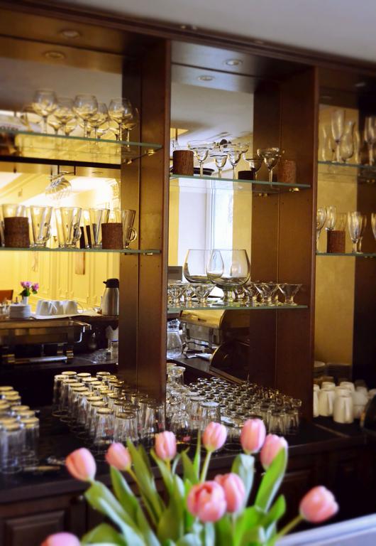 Riverside Hotel รีกา ภายนอก รูปภาพ