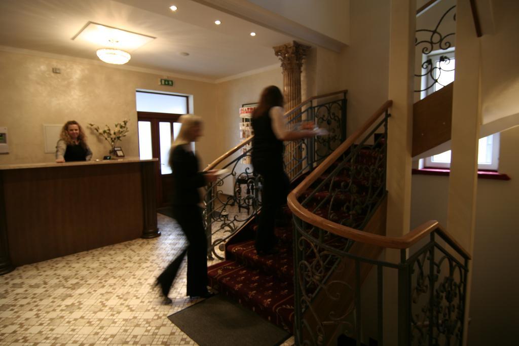 Riverside Hotel รีกา ภายนอก รูปภาพ